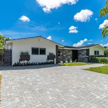 Spacious Modern Home 5Br Heated Pool, 9Mn To Beach